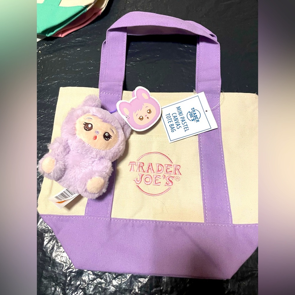 La babies & Trader Joe's Tote